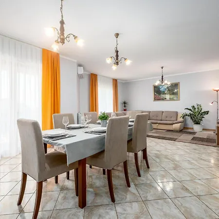 Two-bedroom In Ferienhaus *