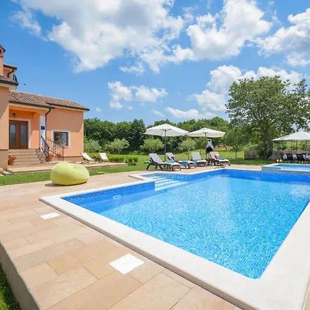Two-bedroom In Tinjan